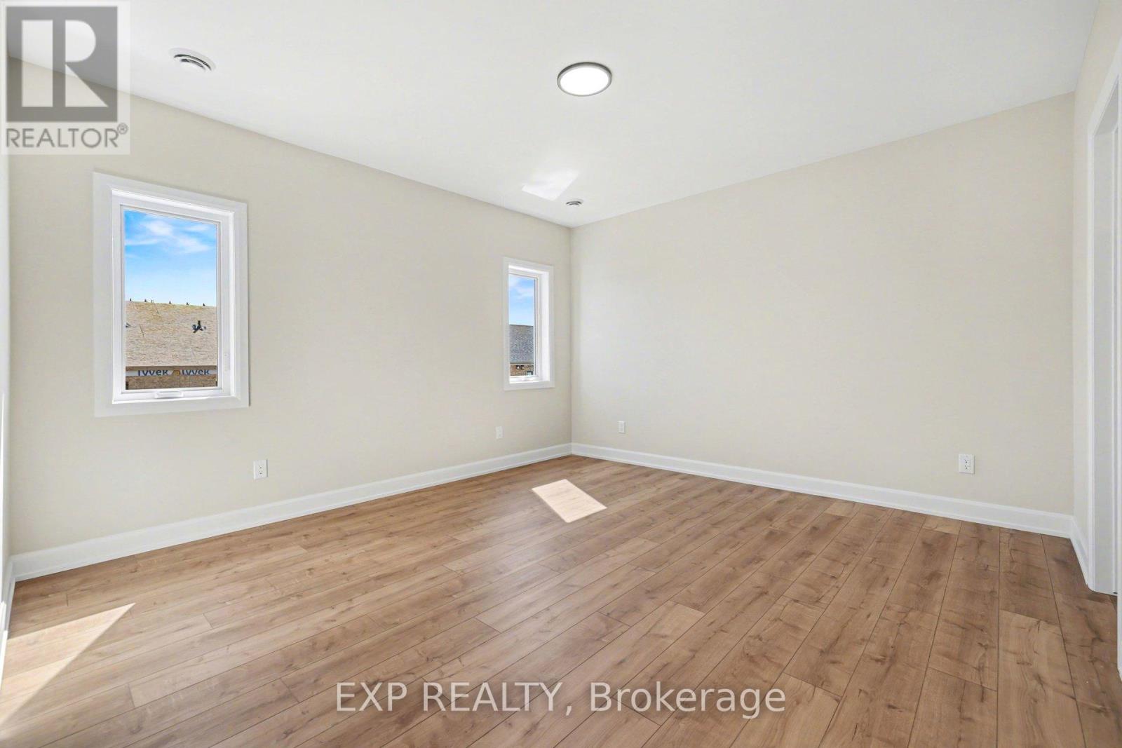 A - 448 Falcon Lane, Russell, Ontario  K4R 0M5 - Photo 11 - X12718714