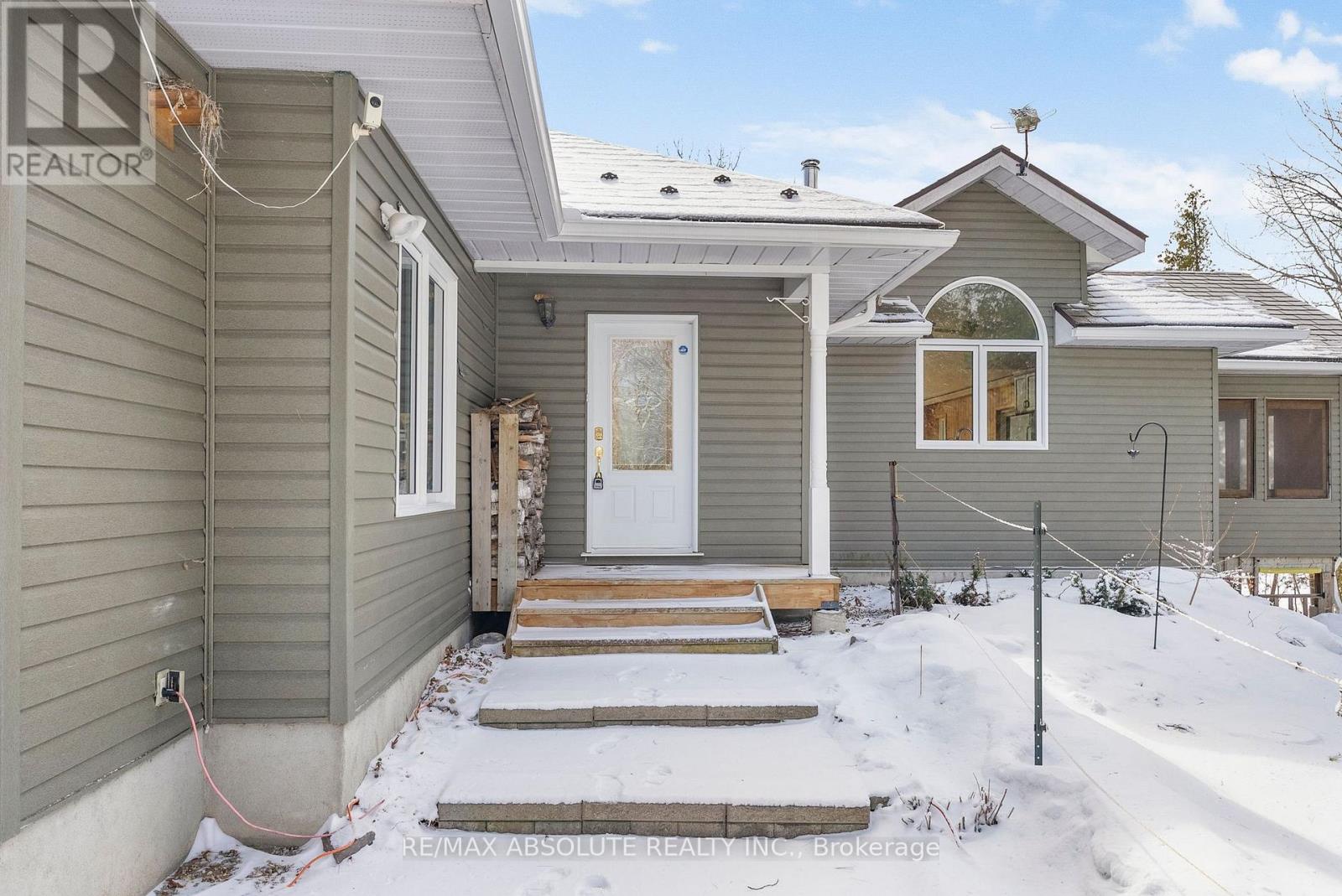 5749 Loggers Way, Ottawa, Ontario  K7S 3G7 - Photo 8 - X12900018