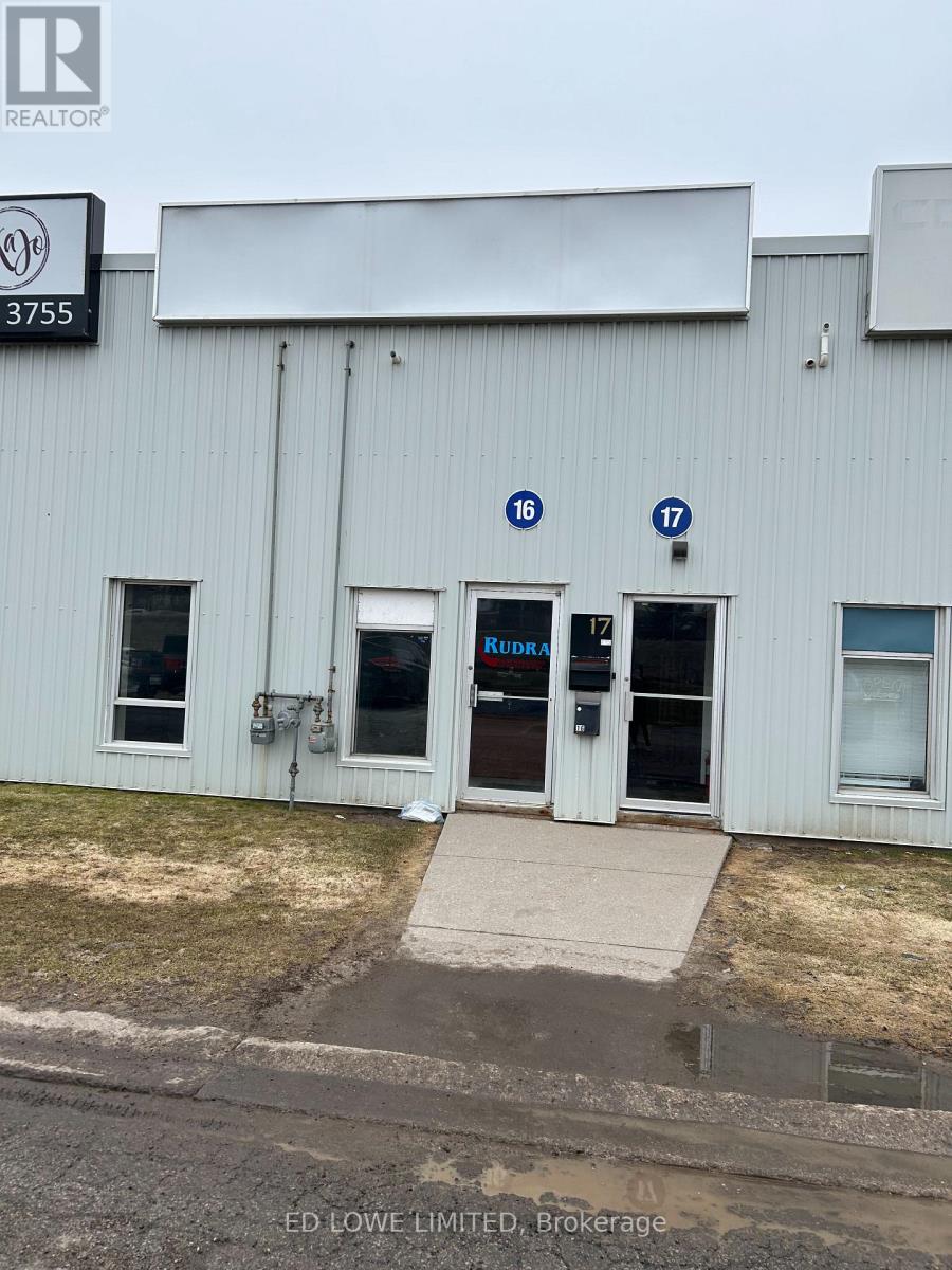 16 - 28 CURRIE STREET, Barrie, Ontario