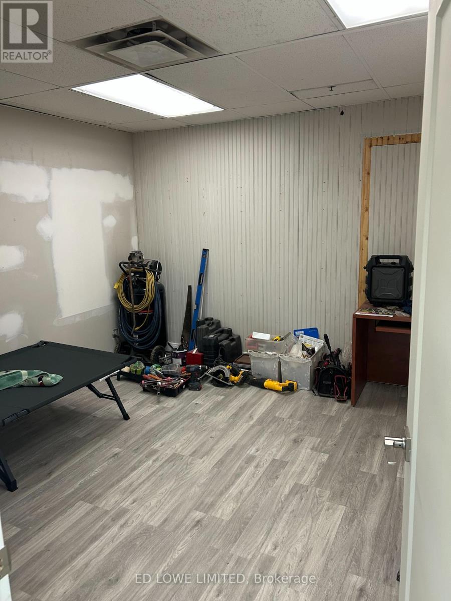 16 - 28 Currie Street, Barrie, Ontario  L4M 5N4 - Photo 3 - S12952948