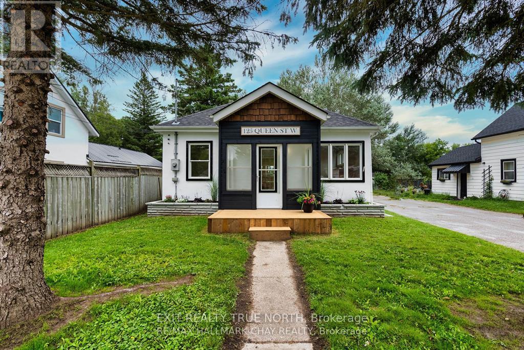 125 QUEEN STREET W, Springwater, Ontario