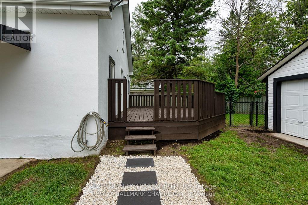 125 Queen Street W, Springwater, Ontario  L0L 1P0 - Photo 17 - S12952972