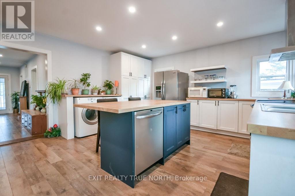 125 Queen Street W, Springwater, Ontario  L0L 1P0 - Photo 8 - S12952972