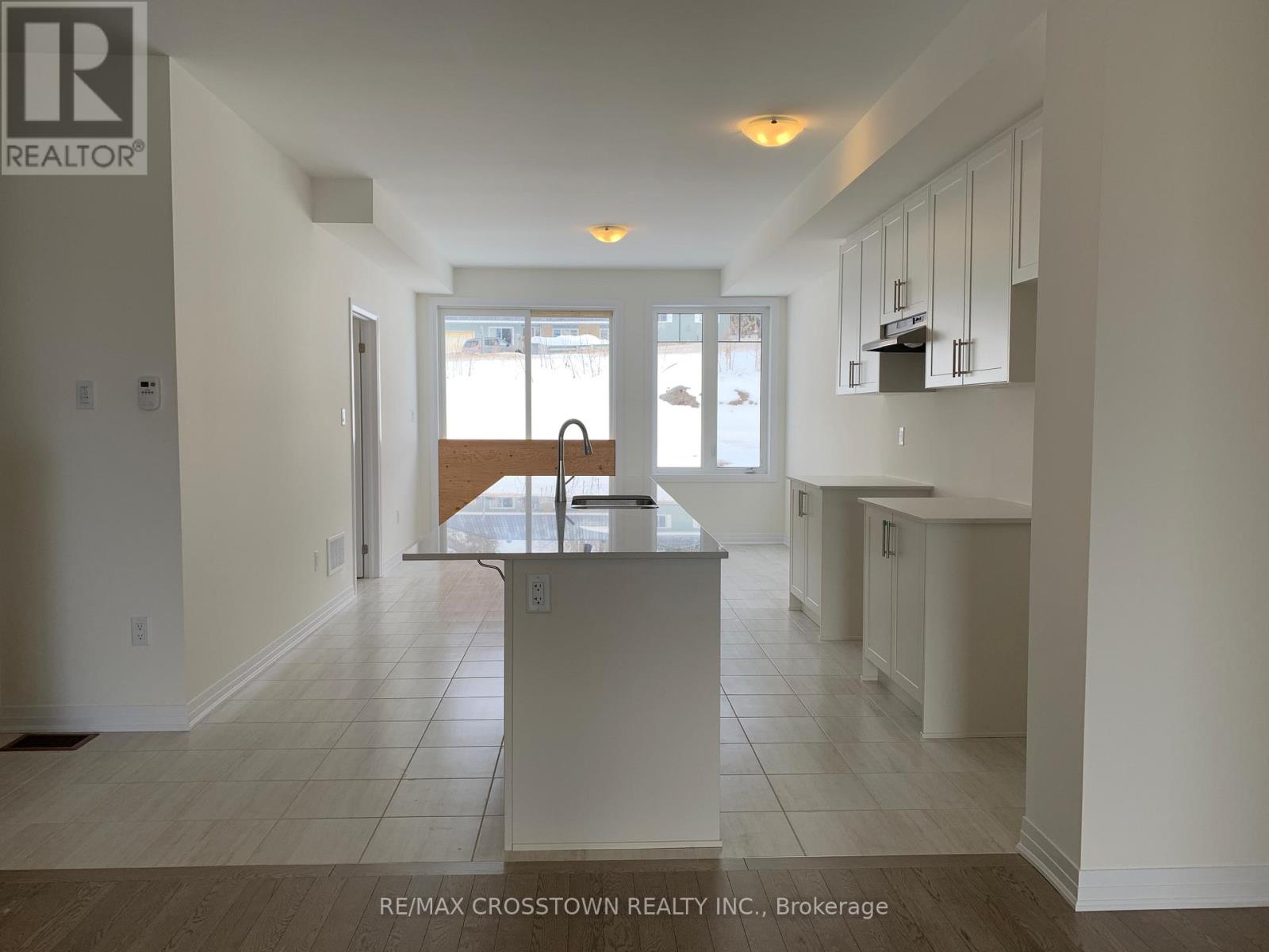 548 Hudson Crescent, Midland, Ontario  L4R 0J2 - Photo 3 - S12953298