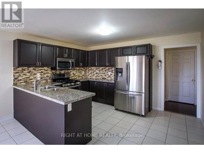 213 Country Lane, Clearview (Stayner), Ontario  L0M 1S0 - Photo 2 - S12953354