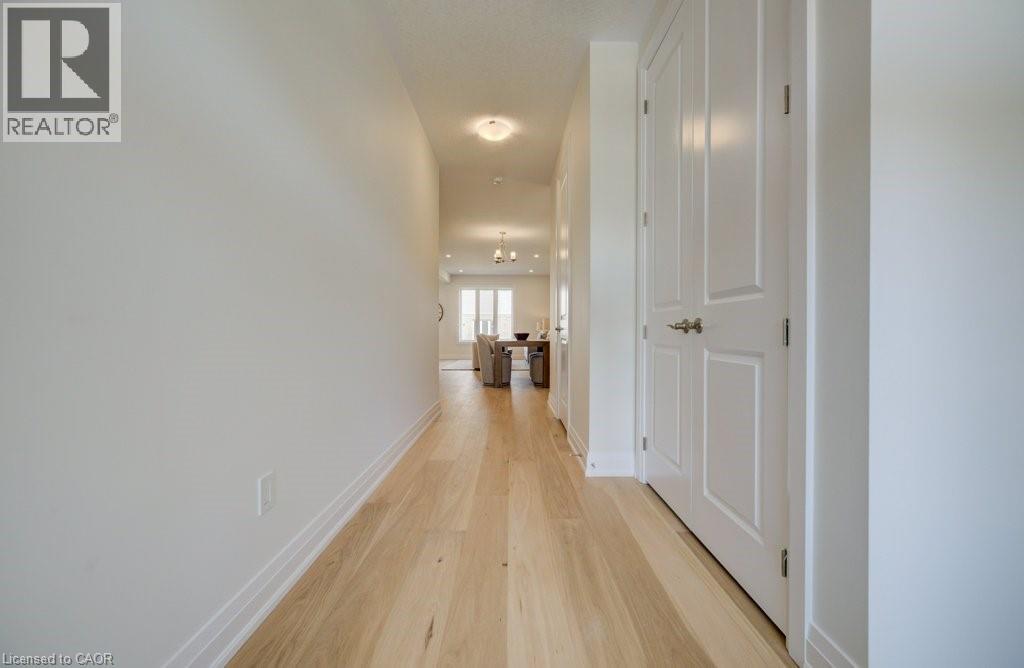 10 Jacob Detweiller Drive, Kitchener, Ontario  N2P 0J1 - Photo 4 - 40801294