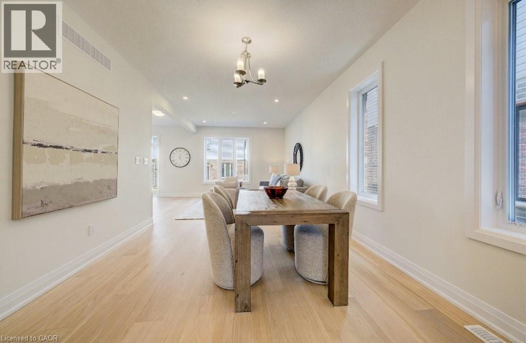 10 Jacob Detweiller Drive, Kitchener, Ontario  N2P 0J1 - Photo 5 - 40801294