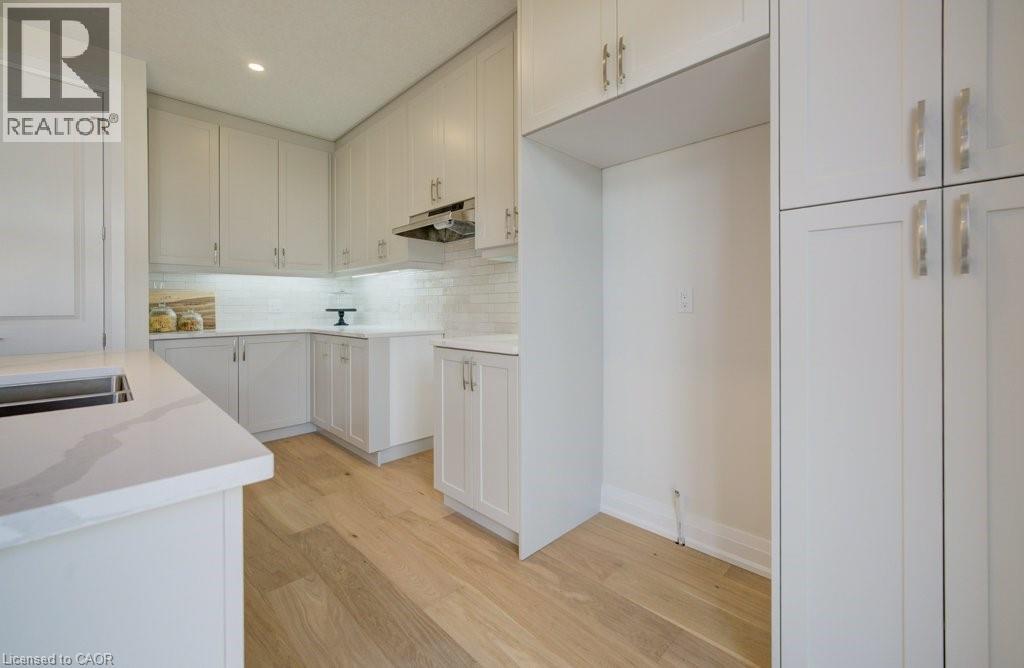 10 Jacob Detweiller Drive, Kitchener, Ontario  N2P 0J1 - Photo 14 - 40801294