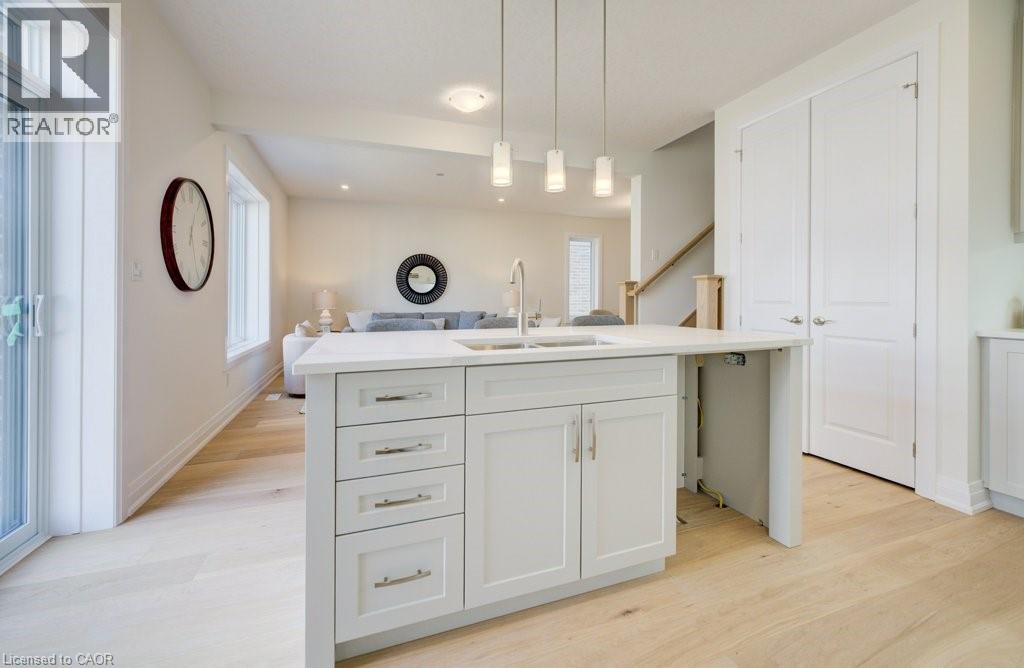 10 Jacob Detweiller Drive, Kitchener, Ontario  N2P 0J1 - Photo 15 - 40801294