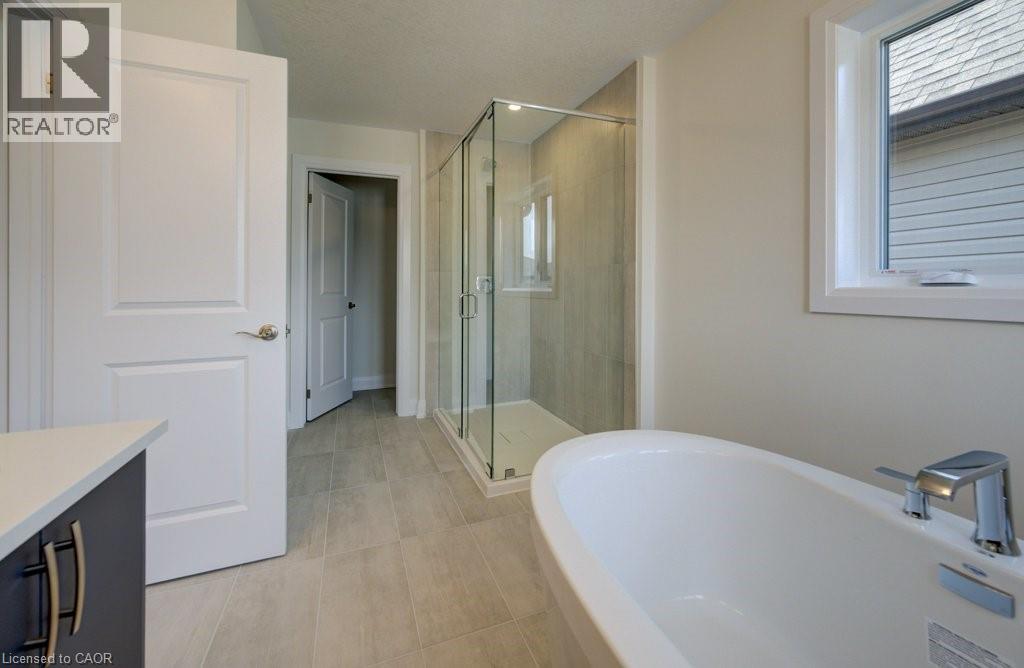 10 Jacob Detweiller Drive, Kitchener, Ontario  N2P 0J1 - Photo 34 - 40801294