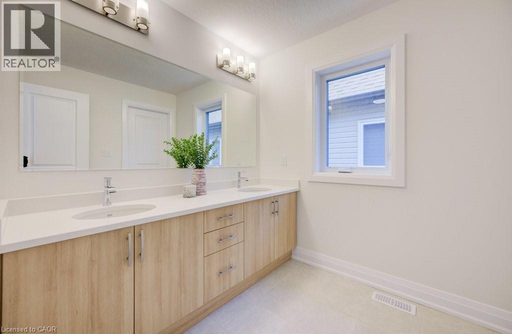 10 Jacob Detweiller Drive, Kitchener, Ontario  N2P 0J1 - Photo 36 - 40801294