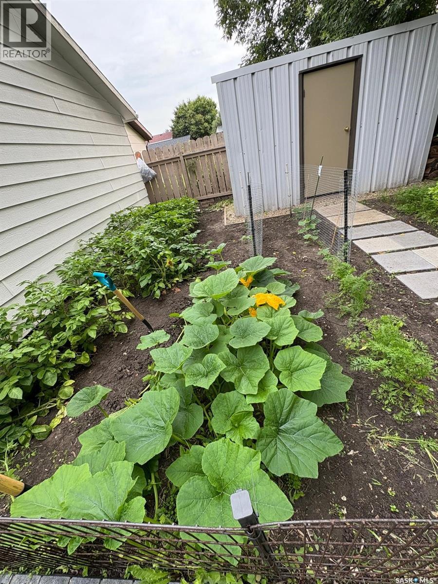 283 David Knight Crescent, Saskatoon, Saskatchewan  S7K 5L7 - Photo 43 - SK031894