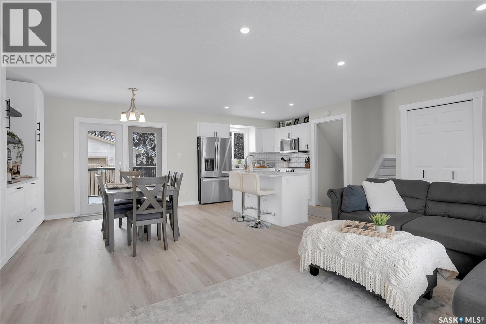 283 David Knight Crescent, Saskatoon, Saskatchewan  S7K 5L7 - Photo 7 - SK031894