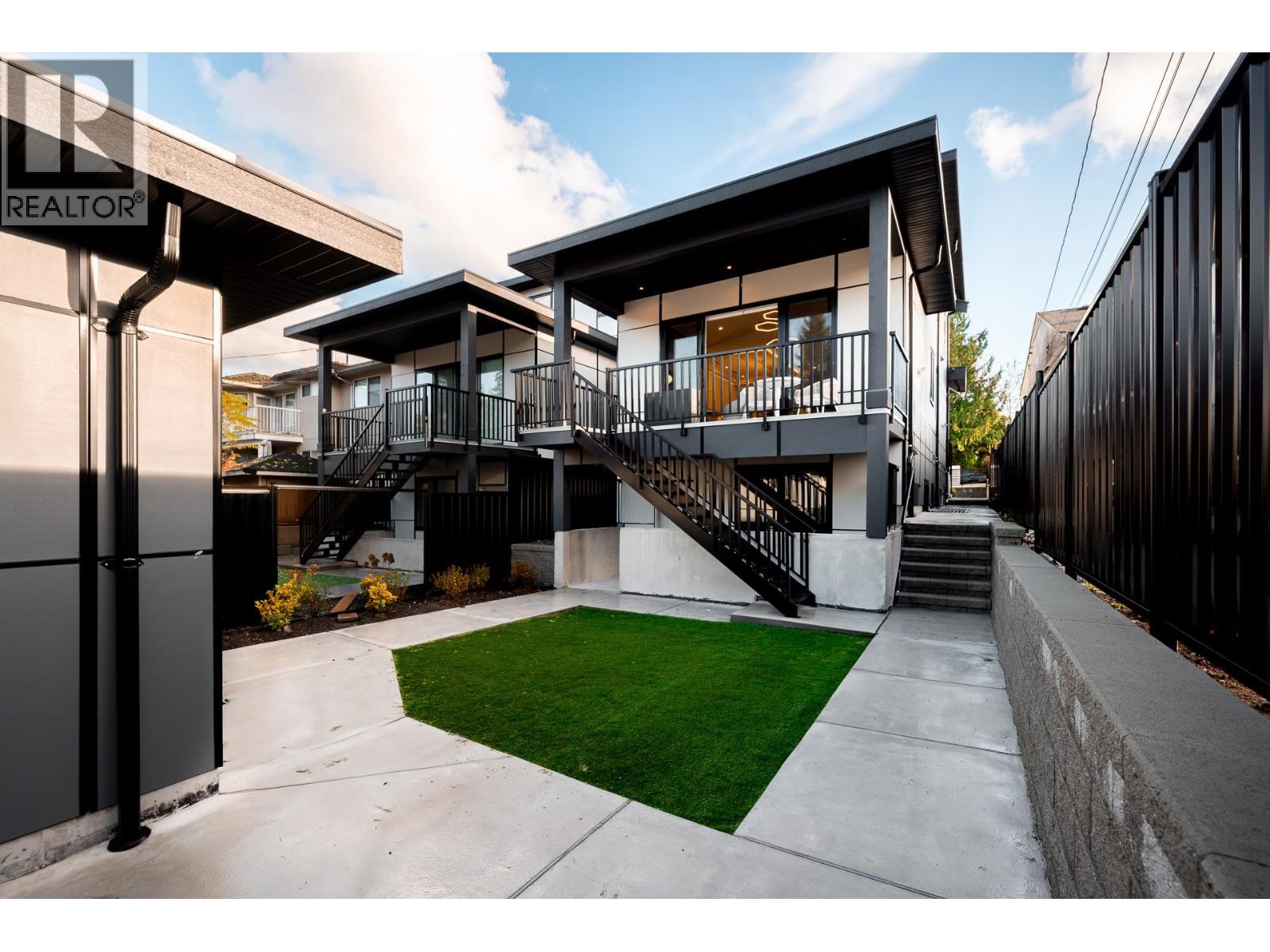 8055 18th Avenue, Burnaby, British Columbia  V3N 1J9 - Photo 34 - R3083197