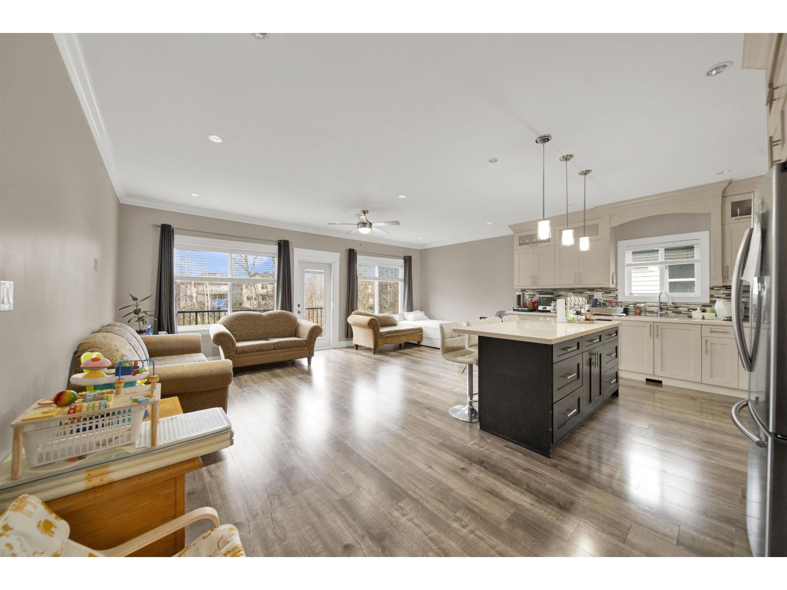 3176 Engineer Crescent, Abbotsford, British Columbia  V4X 0A7 - Photo 10 - R3083275