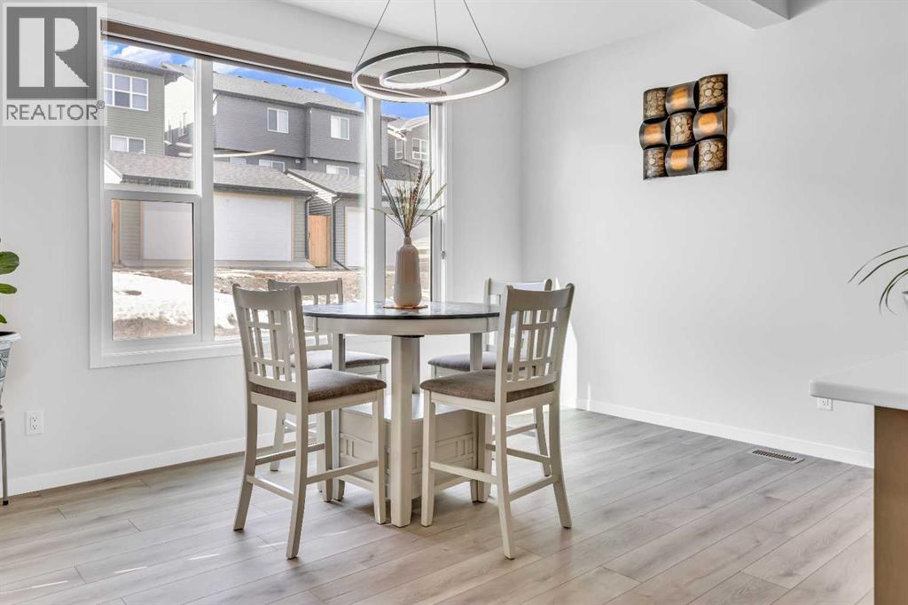 312 Edith Place NW, Calgary, Alberta  T3R 2E1 - Photo 4 - A2295480