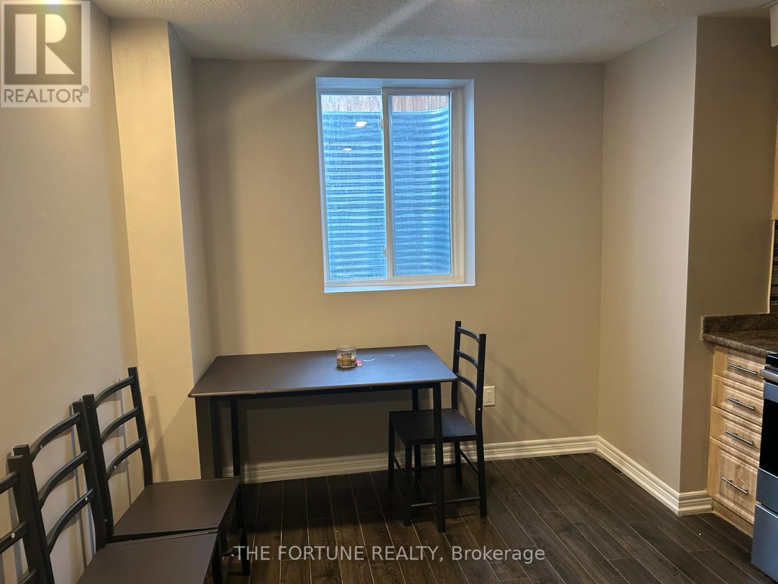 90 Canary Close W, Brampton, Ontario  L6X 5L1 - Photo 5 - W12952962