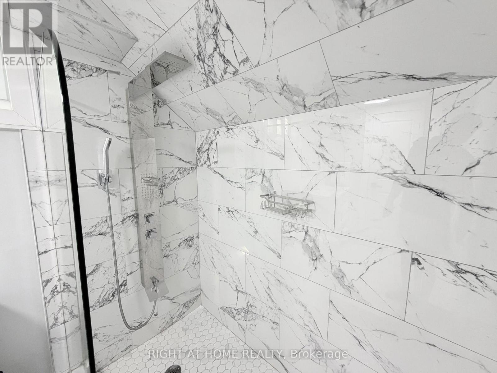 Lower - 25 Duffield Road E, Toronto, Ontario  M9P 3C8 - Photo 13 - W12952994