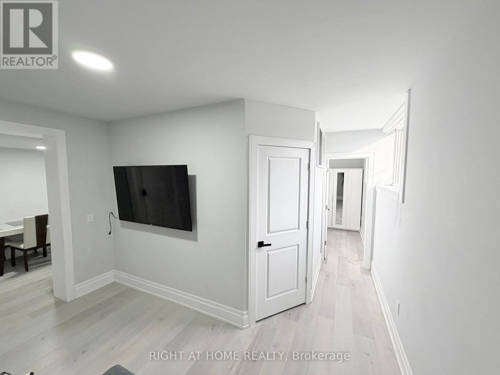 Lower - 25 Duffield Road E, Toronto, Ontario  M9P 3C8 - Photo 14 - W12952994