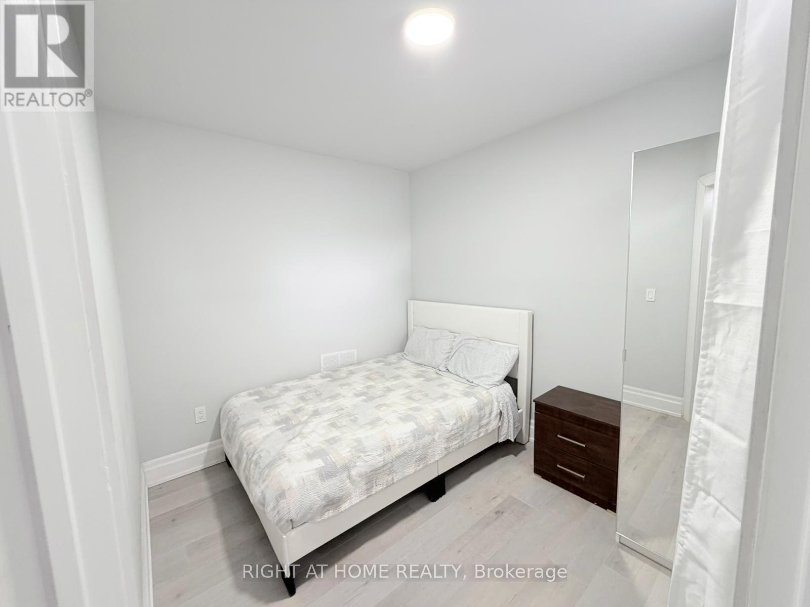 Lower - 25 Duffield Road E, Toronto, Ontario  M9P 3C8 - Photo 16 - W12952994