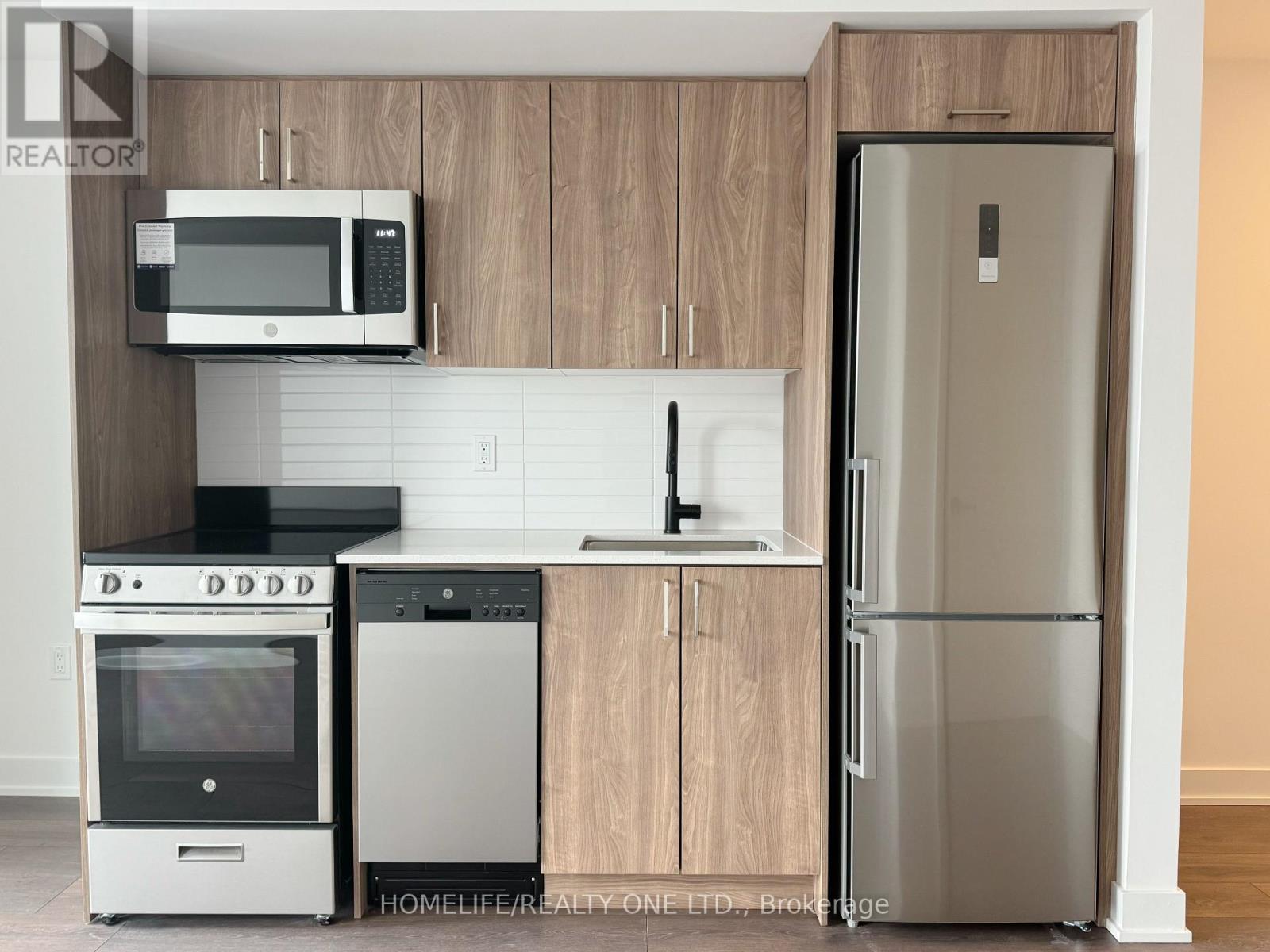 308 - 758 Dovercourt Road, Toronto, Ontario  M6H 0G7 - Photo 2 - W12953000