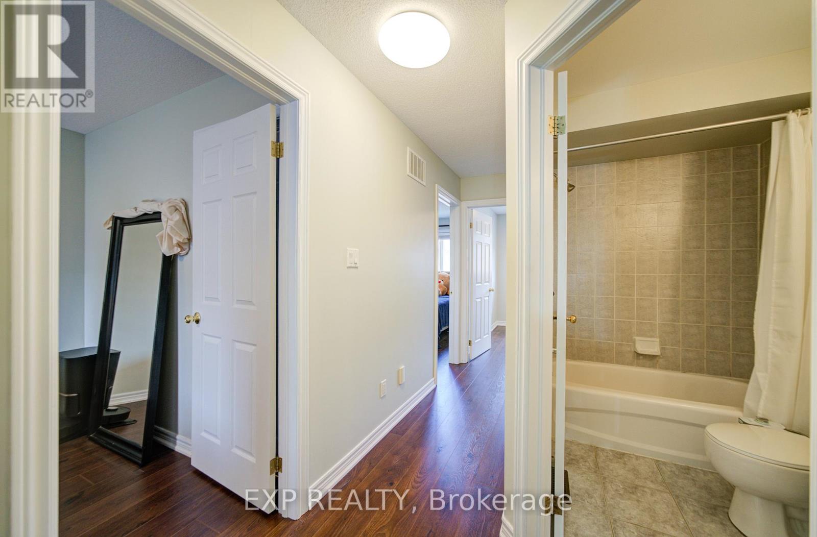 66 - 2280 Baronwood Drive, Oakville, Ontario  L6M 4Z5 - Photo 21 - W12953018