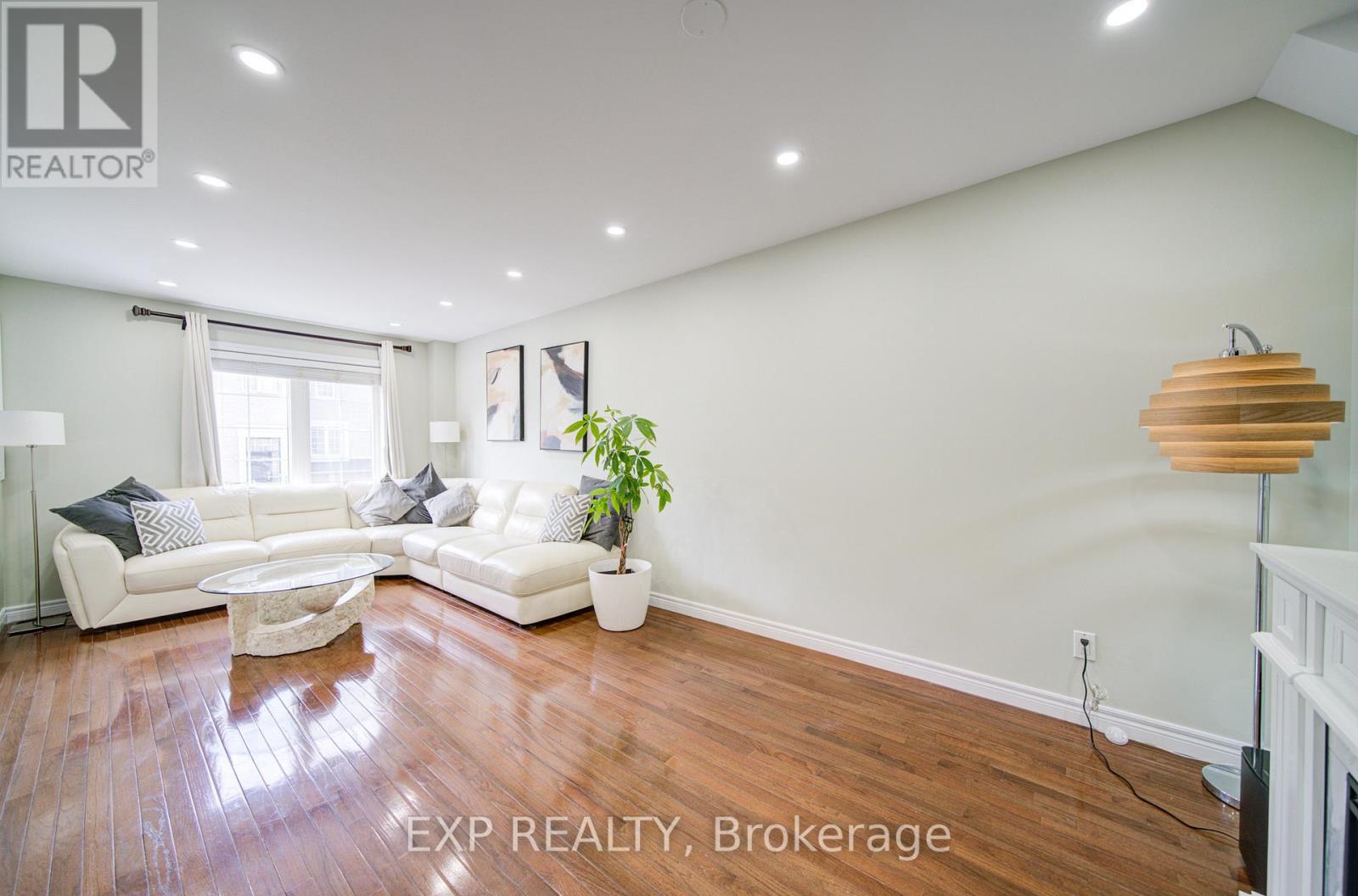 66 - 2280 Baronwood Drive, Oakville, Ontario  L6M 4Z5 - Photo 5 - W12953018