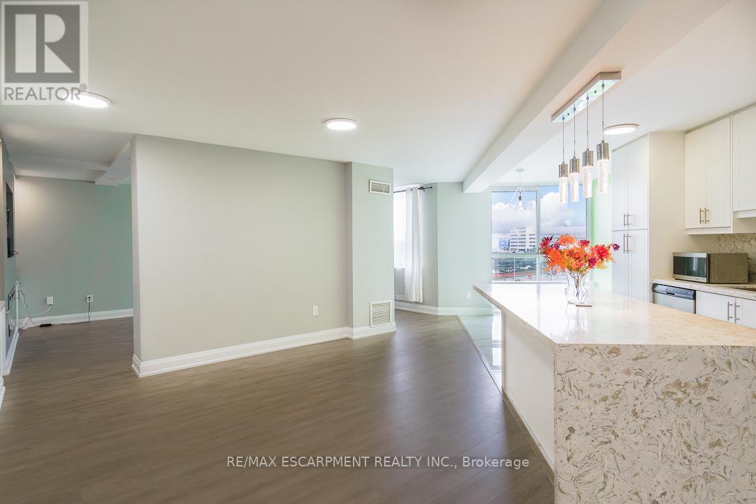 806 - 3650 Kaneff Crescent, Mississauga, Ontario  L5A 4A1 - Photo 10 - W12953086