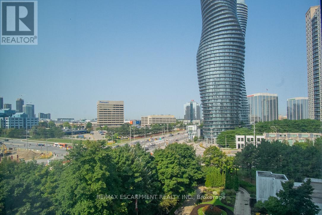 806 - 3650 Kaneff Crescent, Mississauga, Ontario  L5A 4A1 - Photo 30 - W12953086