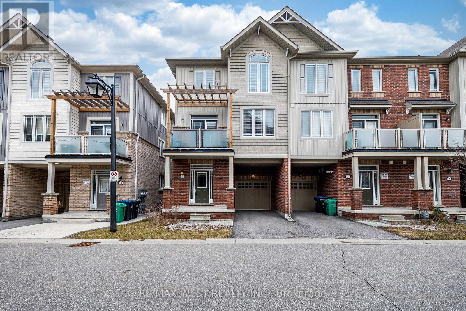 9 MELBRIT LANE, Caledon, Ontario