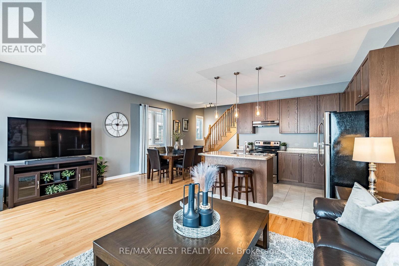 9 Melbrit Lane, Caledon, Ontario  L7C 4C9 - Photo 13 - W12953096