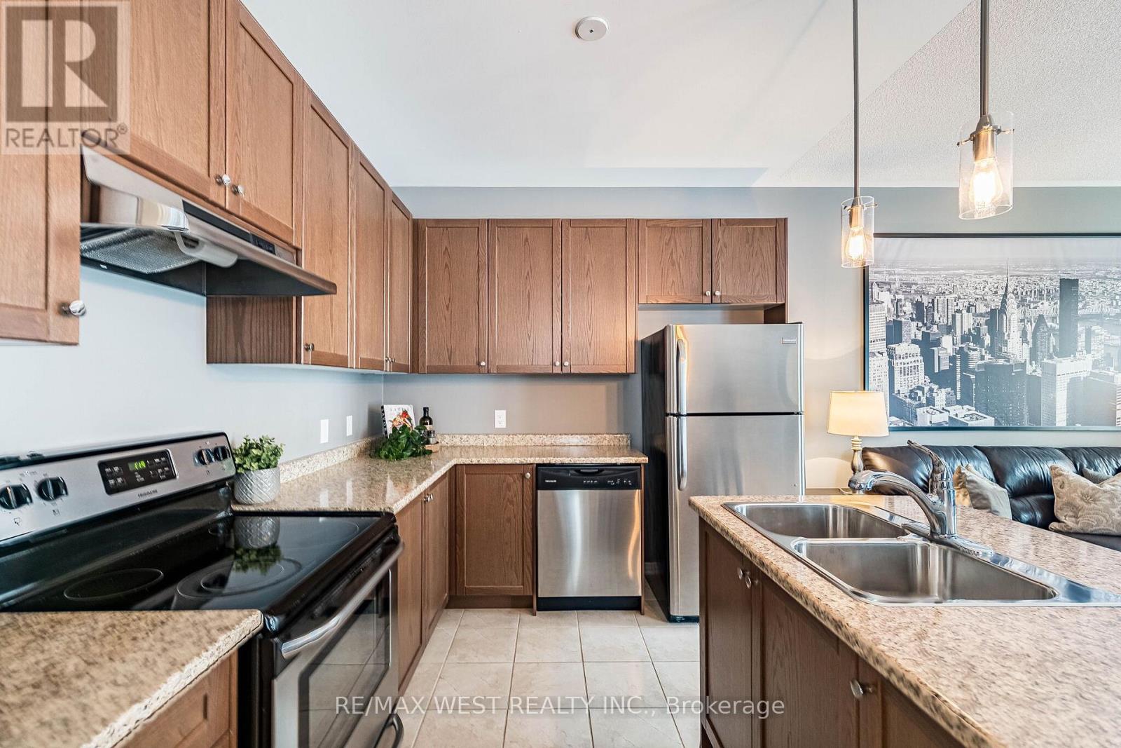 9 Melbrit Lane, Caledon, Ontario  L7C 4C9 - Photo 16 - W12953096