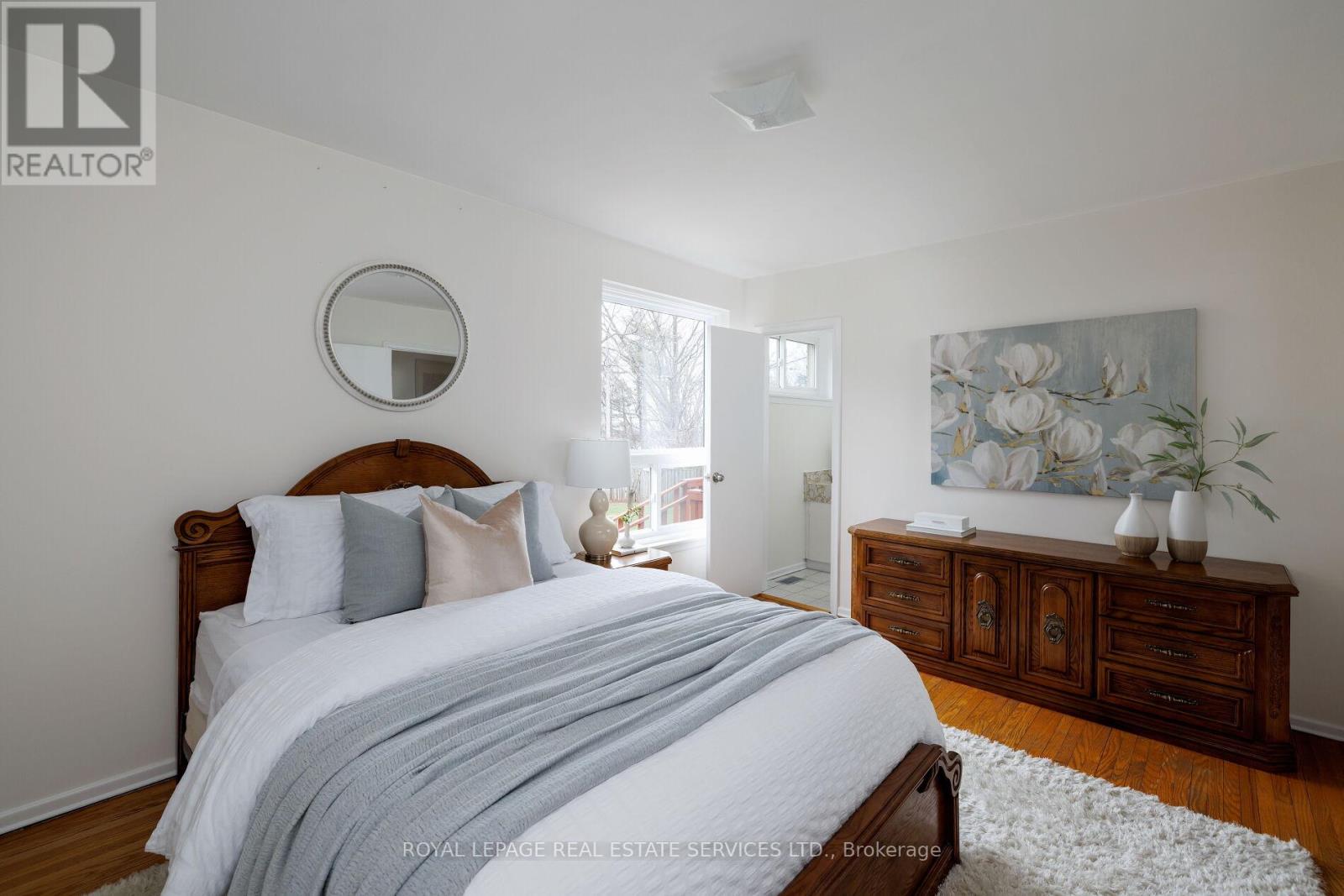 1106 Falgarwood Drive, Oakville, Ontario  L6H 1N9 - Photo 18 - W12953112