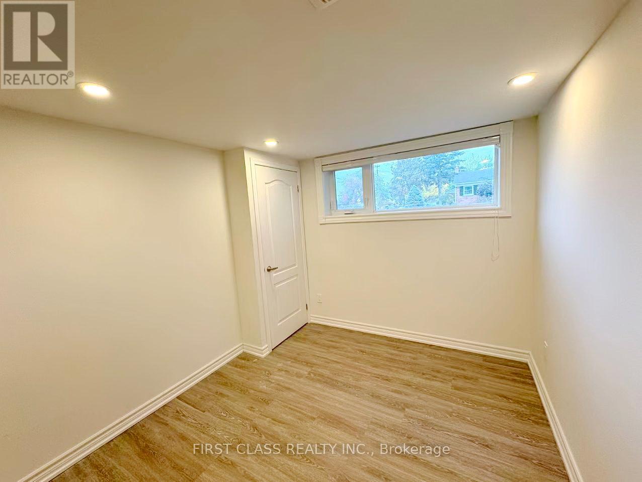 Lower - 741 Proctor Road, Burlington, Ontario  L7R 3E5 - Photo 13 - W12953116