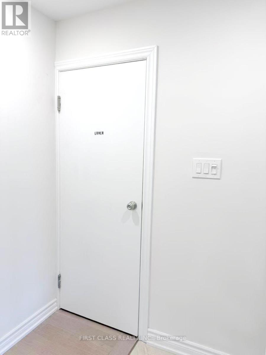 Lower - 741 Proctor Road, Burlington, Ontario  L7R 3E5 - Photo 2 - W12953116