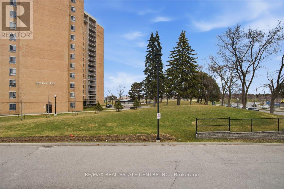 307 - 132 Widdicombe Hill Boulevard, Toronto, Ontario  M9R 0A9 - Photo 14 - W12953192