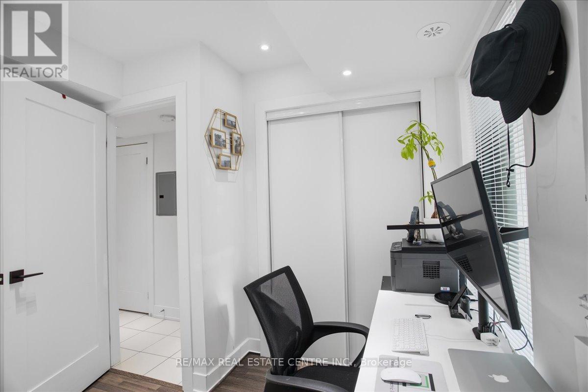 307 - 132 Widdicombe Hill Boulevard, Toronto, Ontario  M9R 0A9 - Photo 18 - W12953192