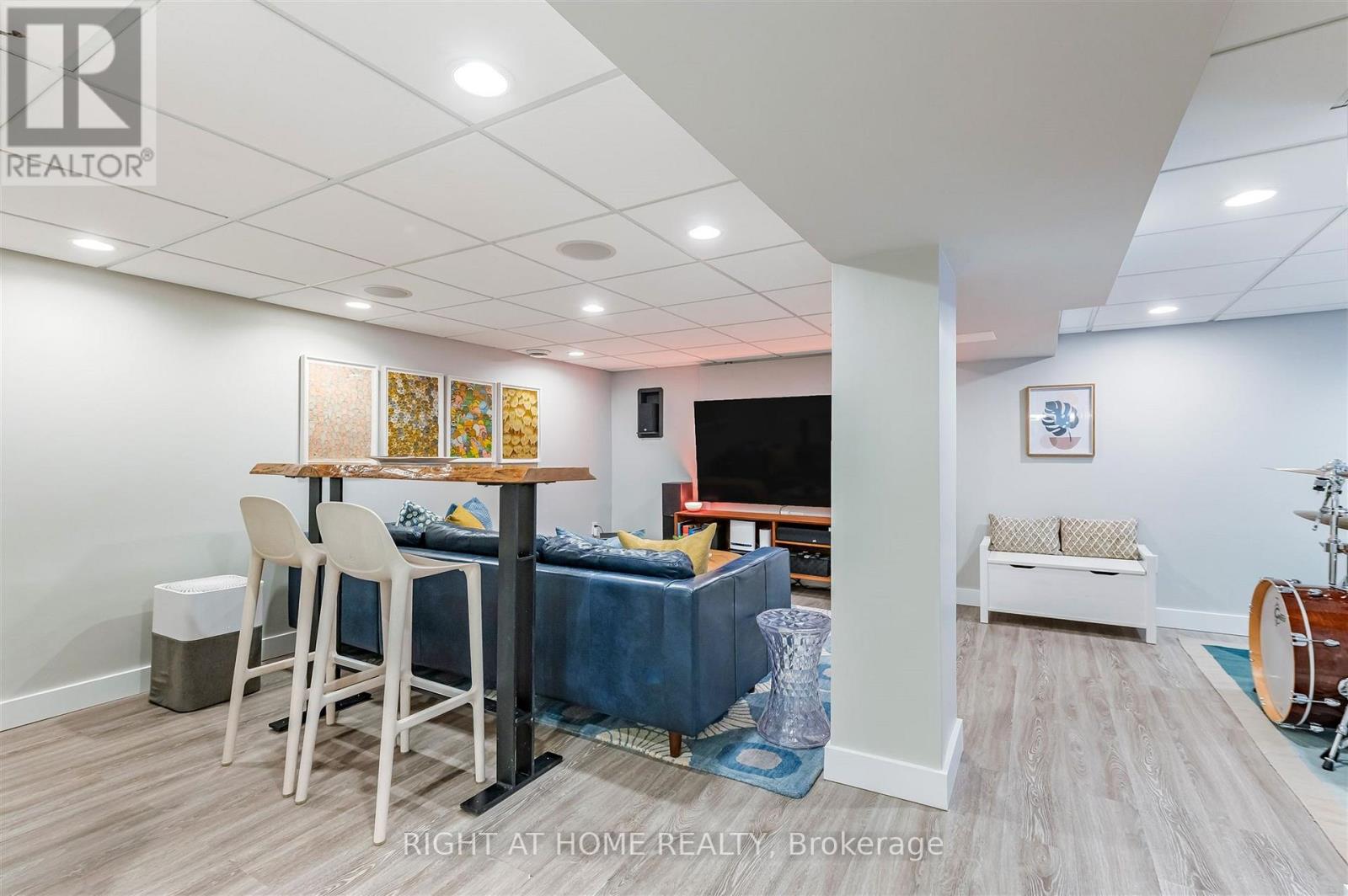 17 Claybrooke Street, Toronto, Ontario  M6M 3P6 - Photo 27 - W12953204