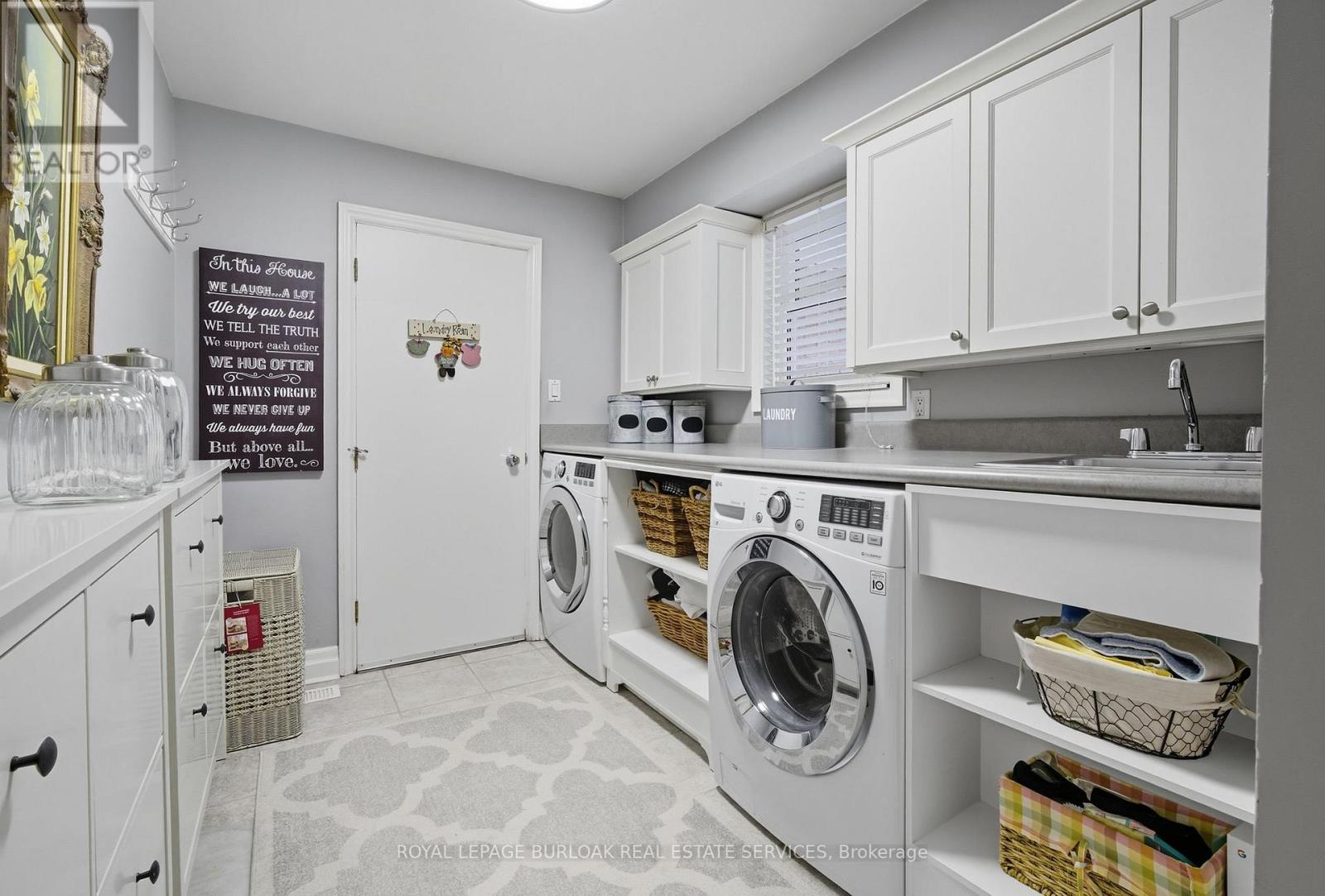 1580 Woodeden Drive, Mississauga, Ontario  L5H 3S5 - Photo 15 - W12953210