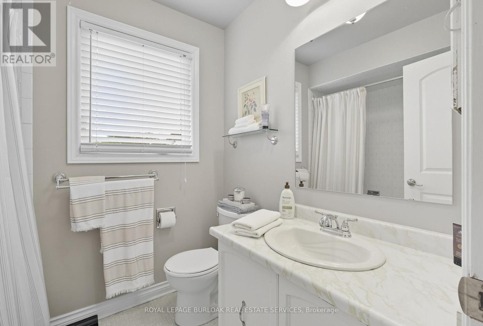 1580 Woodeden Drive, Mississauga, Ontario  L5H 3S5 - Photo 17 - W12953210