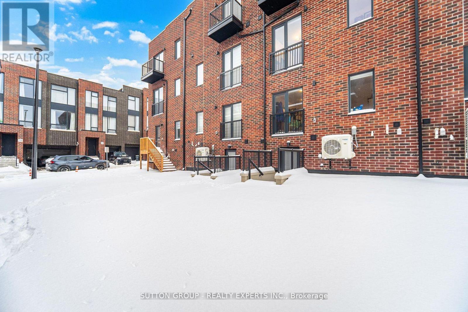 5 Taylor Court, Caledon, Ontario  L7E 2R7 - Photo 4 - W12953216