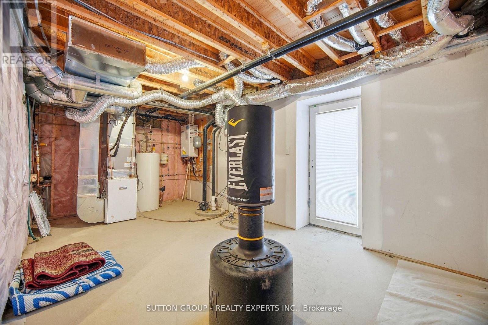 5 Taylor Court, Caledon, Ontario  L7E 2R7 - Photo 6 - W12953216