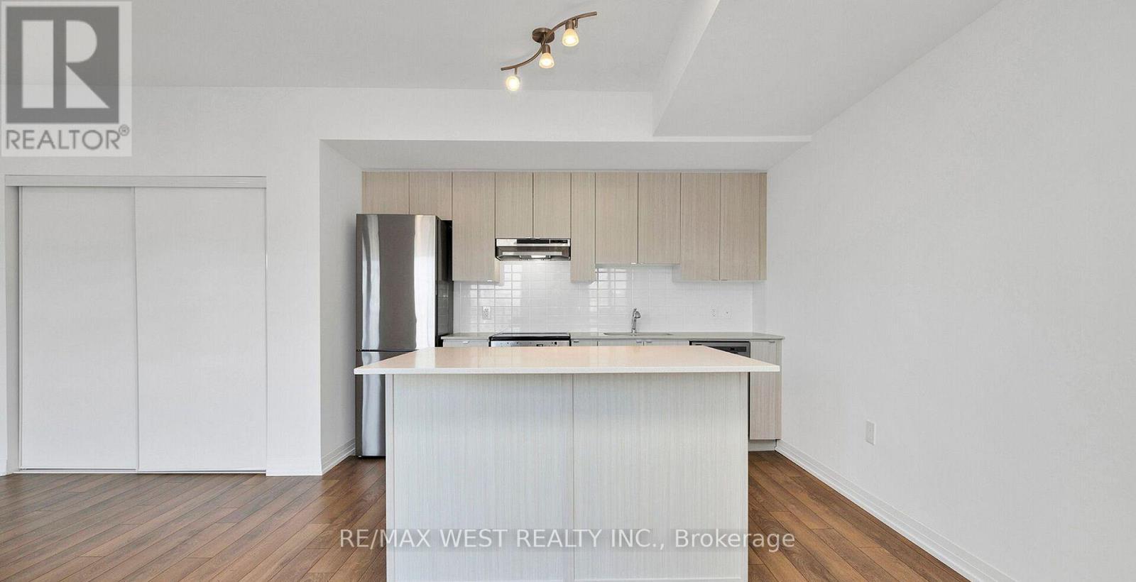 201 - 408 Browns Line, Toronto, Ontario  M8W 0C3 - Photo 27 - W12953240