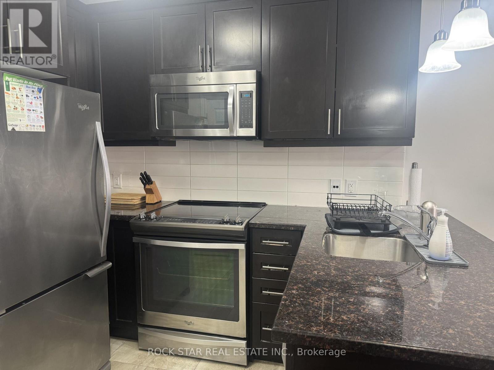 305 - 73 Washington Avenue, Oakville, Ontario  L6K 1W5 - Photo 6 - W12953288