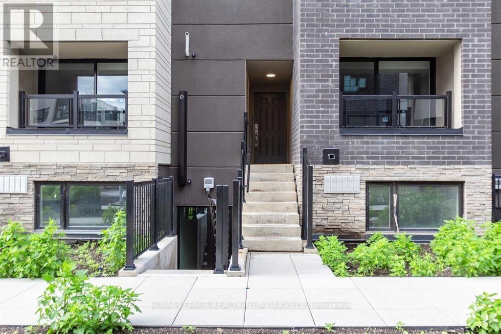 305 - 1139 Cooke Boulevard, Burlington, Ontario  L7T 4A8 - Photo 4 - W12953290