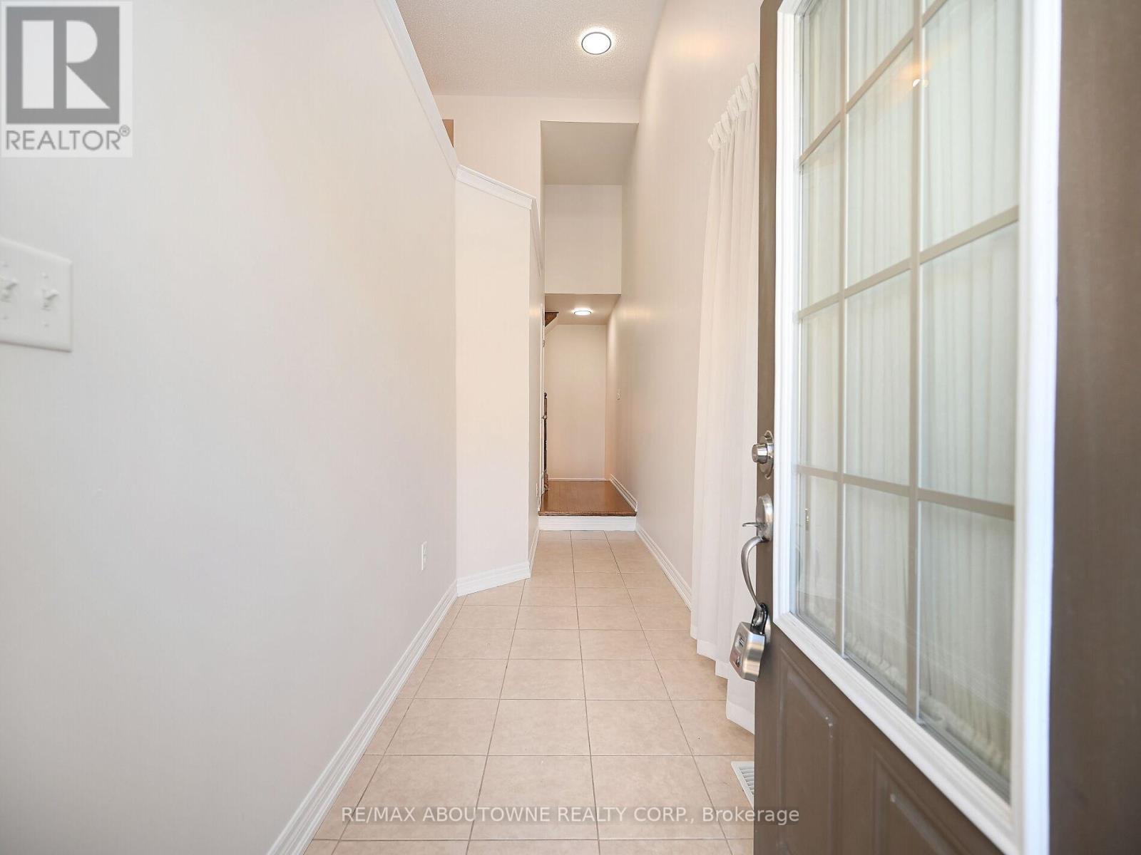 1314 Granrock Crescent, Mississauga, Ontario  L5V 0E1 - Photo 23 - W12953310
