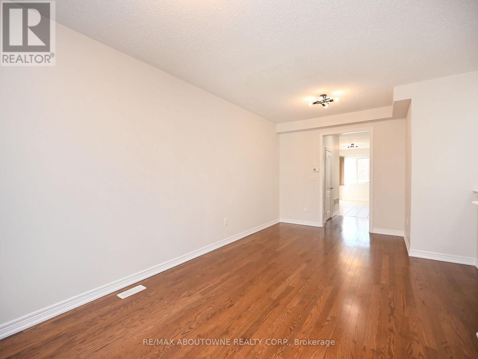 1314 Granrock Crescent, Mississauga, Ontario  L5V 0E1 - Photo 28 - W12953310