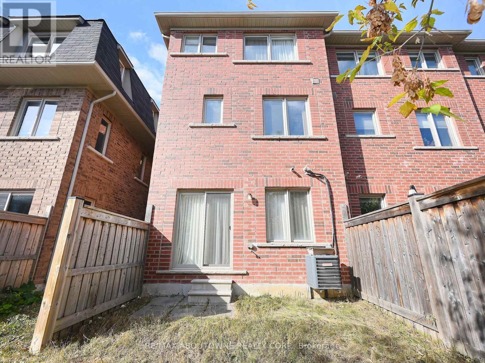 1314 Granrock Crescent, Mississauga, Ontario  L5V 0E1 - Photo 47 - W12953310