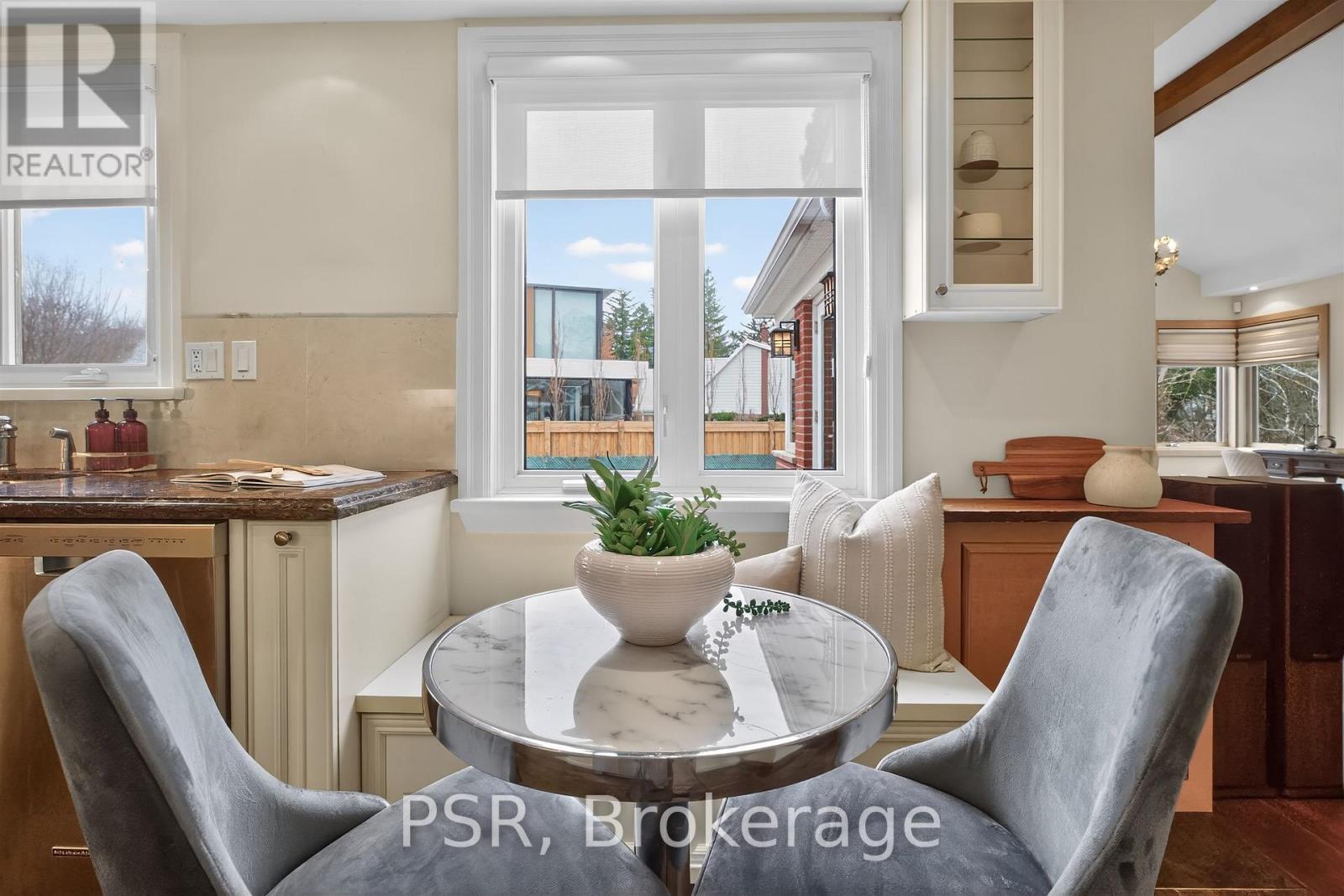 575 Patricia Drive, Oakville, Ontario  L6K 1M4 - Photo 11 - W12953322