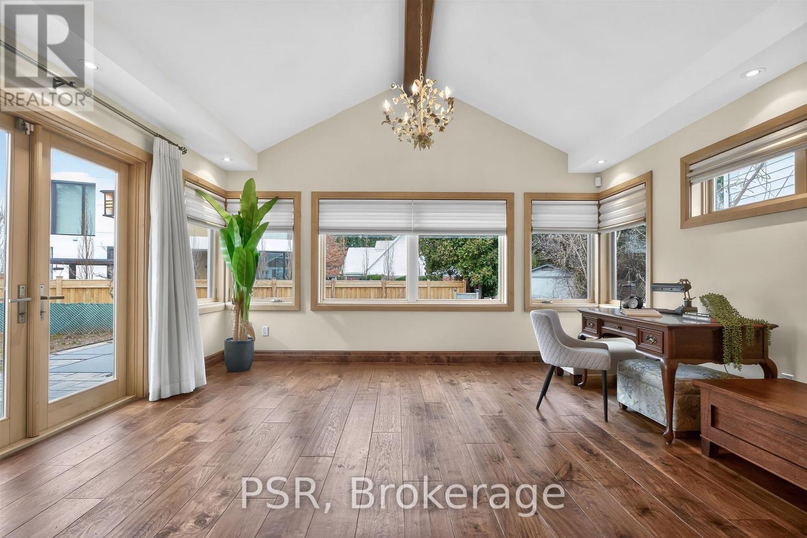 575 Patricia Drive, Oakville, Ontario  L6K 1M4 - Photo 15 - W12953322